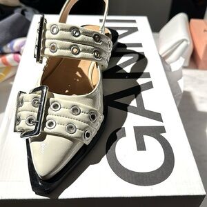 Ganni size 37 color Egret buckle flat show